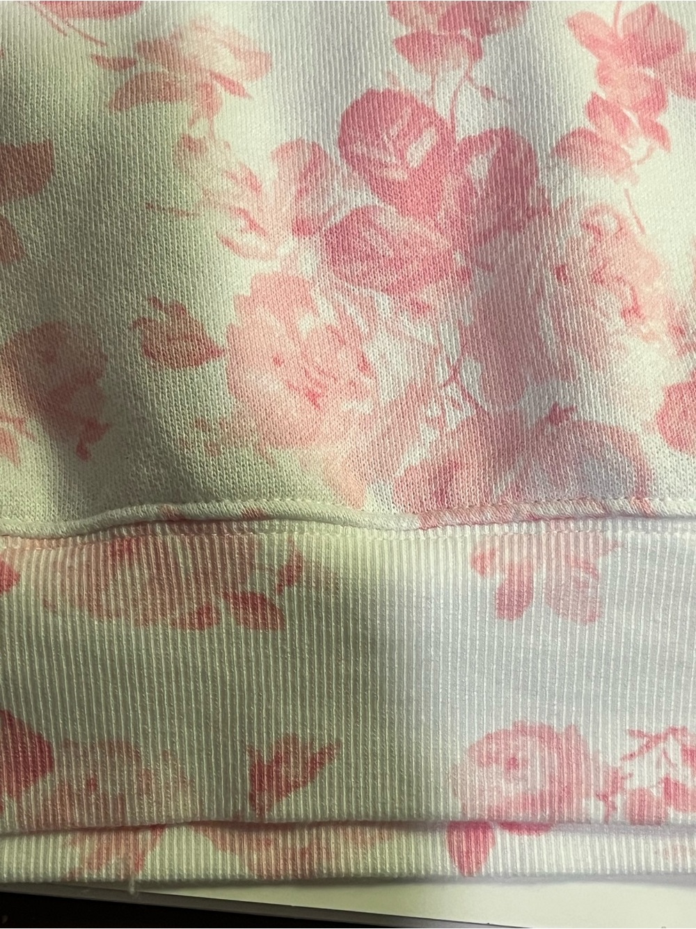 PINK ๐ LOVESHACK FANCY ๐ Collaboration sweatshirt ๐๐๐๐๐๐๐๐๐๐๐๐๐๐๐๐๐ - Picture 5 of 7